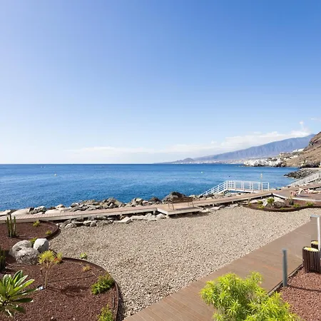 Home2book Miami Views & Pool, *