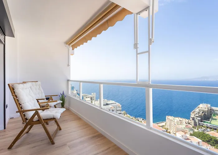 Home2book Miami Views & Pool, Lejlighed